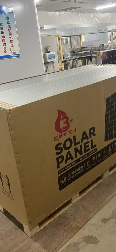 Reinforced wooden shipping crates for 3rd Energy Panels